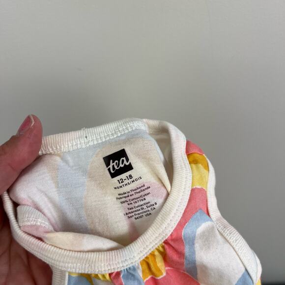 Tea Collection Rainbow Ruffle Romper 12-18 Months - Picture 4 of 7